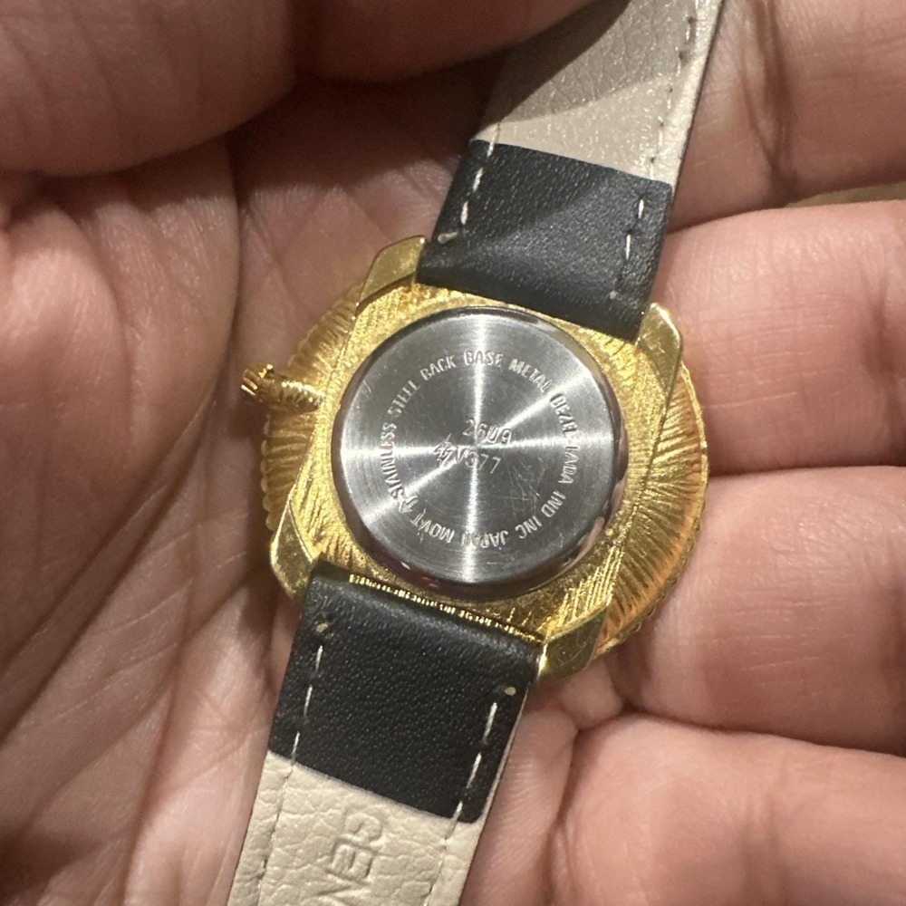 Working Gloria‎ Vanderbilt Quartz Watch Women Gold Tone Dainty New Battery 33mm - Picture 4 of 12
